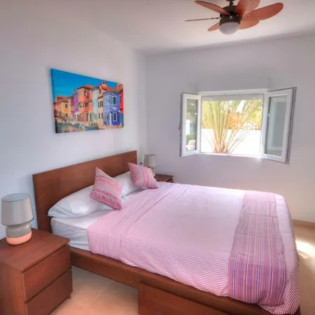 Casa Cocodrilo By Casas Cocodrilo *