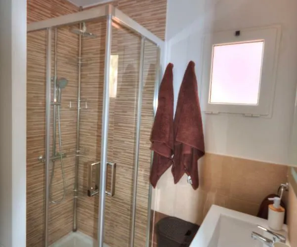 Casa Cocodrilo By Casas Cocodrilo *